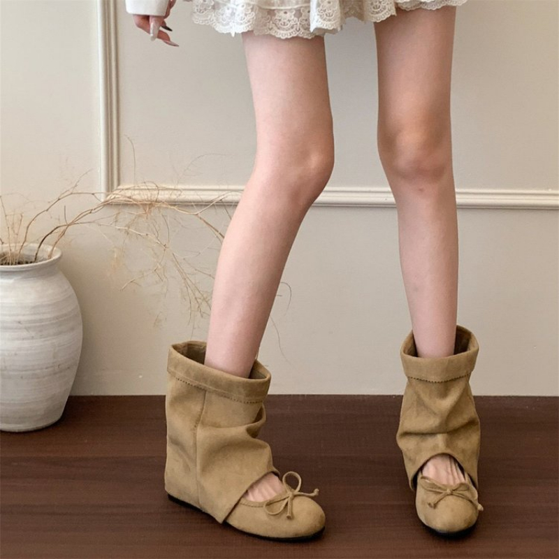 Vintage Fashion Dresses - รองเท้าบูทสไตล์แมรีเจนสำหรับผู้หญิง ดีไซน์ผูกโบว์ ความยาวระดับกลางน่อง หัวรองเท้าทรงกลม รองเท้าบูทสไตล์วินเทจ ขอบสูงแบบซ้อนชั้น
