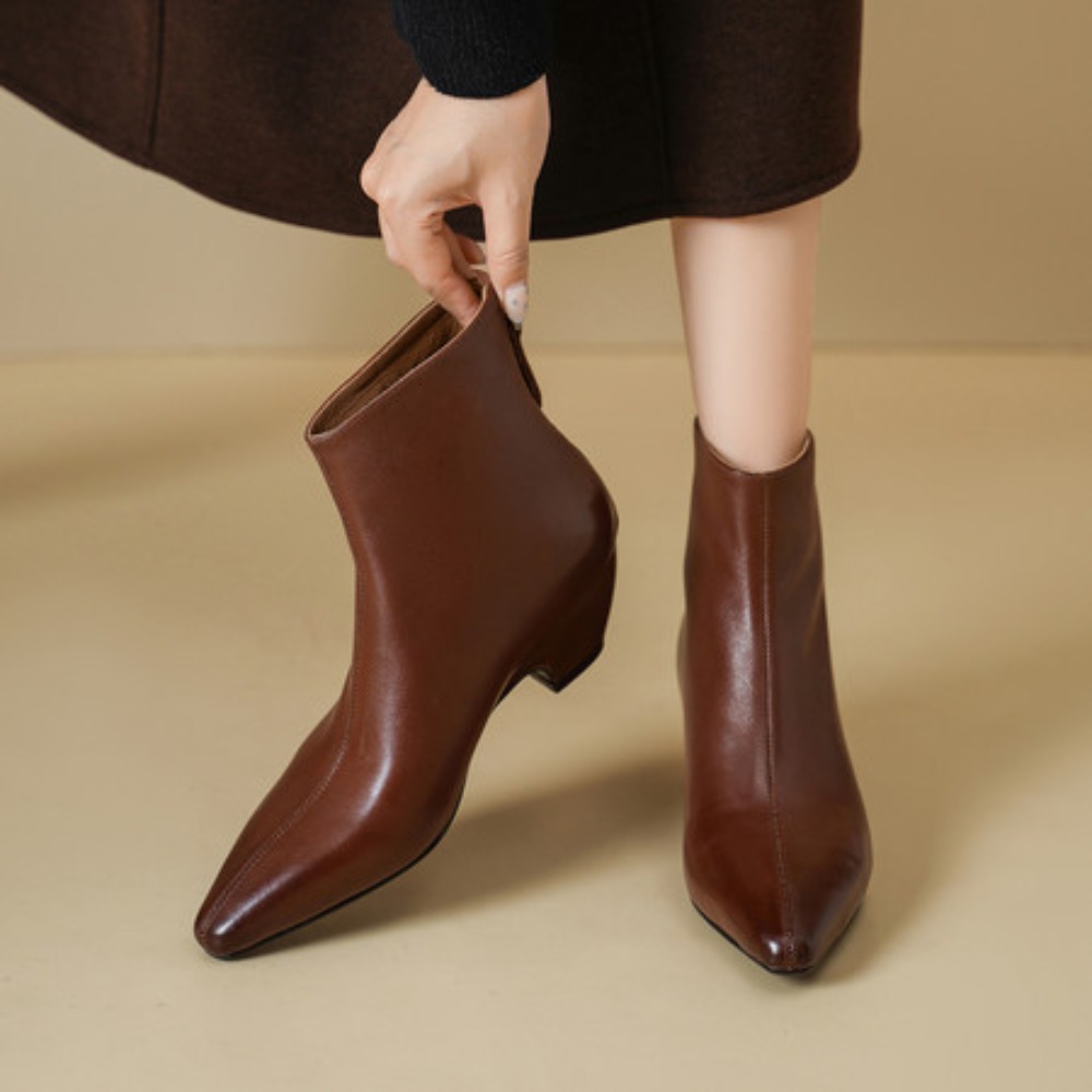 รองเท้าบูทข้อเท้าผู้หญิงสไตล์ว - Vintage Fashion Online บทวิจารณ์และราคา